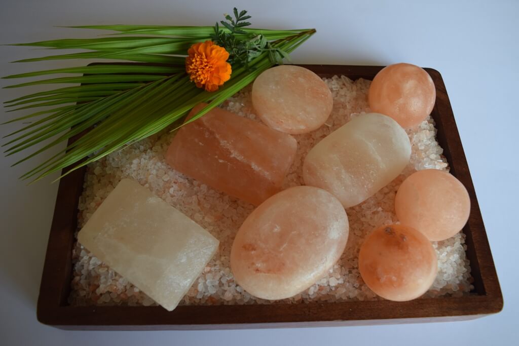 Xông Hơi Đá Muối Hồng Himalaya: Liệu Pháp “Hút Mệt Mỏi & Giải Trừ Bệnh Tật” 7 2020 Photo of Xông Hơi Đá Muối Hồng Himalaya: Liệu Pháp “Hút Mệt Mỏi & Giải Trừ Bệnh Tật”