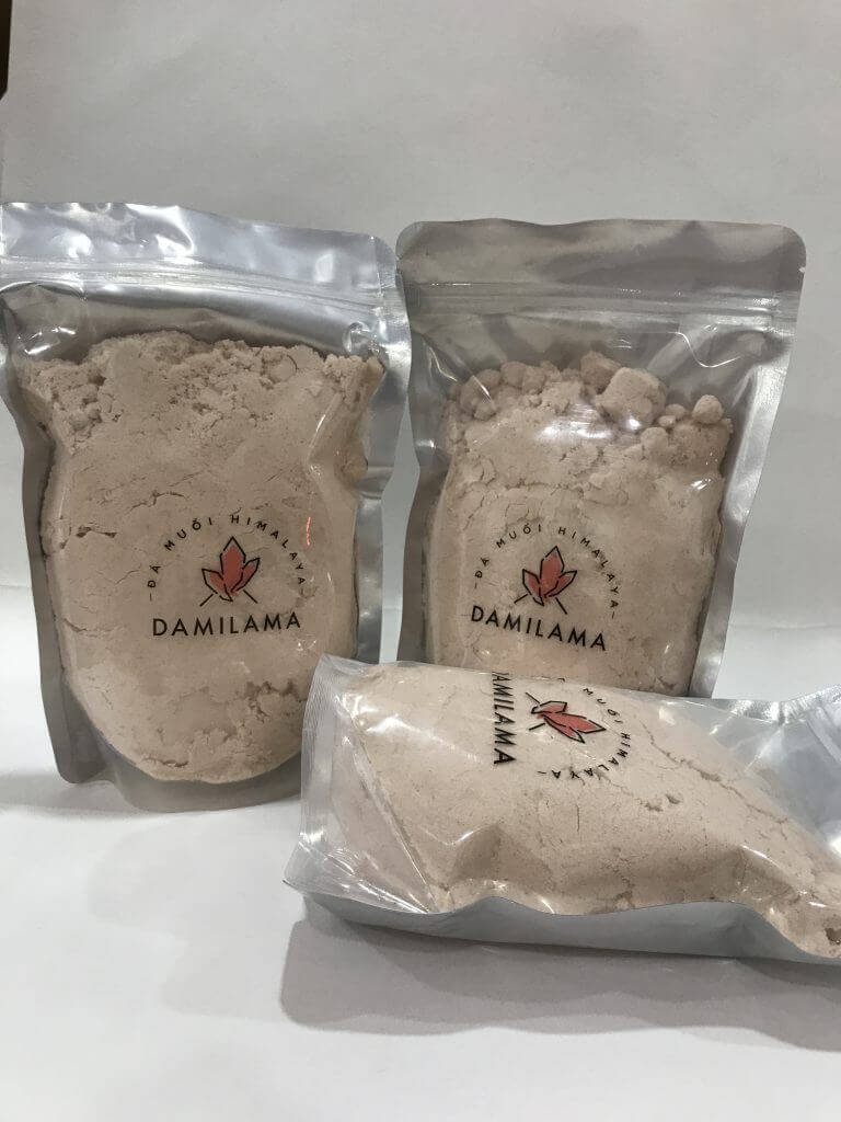 Muối Biển Và Muối Hồng Himalaya - Loại Nào Tốt Hơn? 3 2020 Muối biển và muối hồng nên dùng loại nào tốt nhất cho sức khỏe