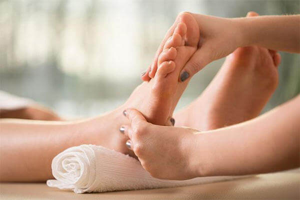 Mẹo Giảm Tê Gót Chân Khi Ngủ Hiệu Quả Với Muối Hồng 3 2020 Mẹo Giảm Tê Gót Chân Khi Ngủ Hiệu Quả Với Muối Hồng