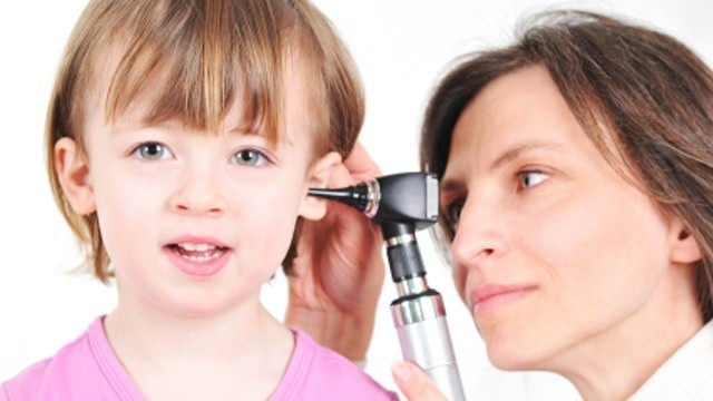 Cách Chữa Viêm Tai Giữa Ở Trẻ Em và 5 Điều Cần Lưu Ý Khi Điều Trị Viêm Tai Giữa Ở Trẻ Em 3 2020 Cách Chữa Viêm Tai Giữa Ở Trẻ Em và 5 Điều Cần Lưu Ý Khi Điều Trị Viêm Tai Giữa Ở Trẻ Em 3 2020